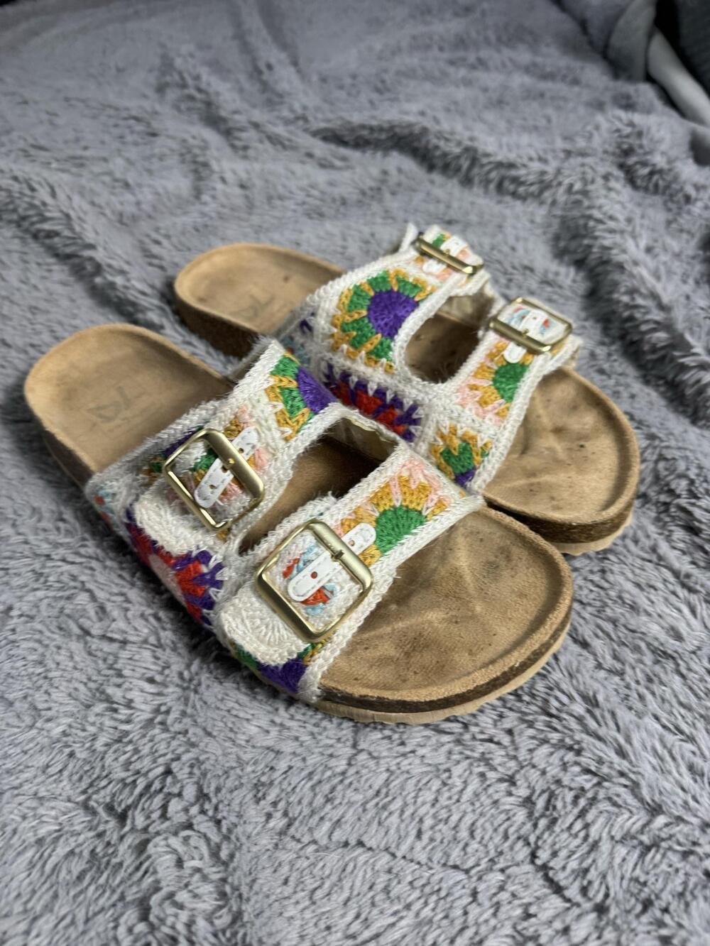 Slide Sandals Women's Size 7 Multicolor Floral Crochet Double Strap Buckle